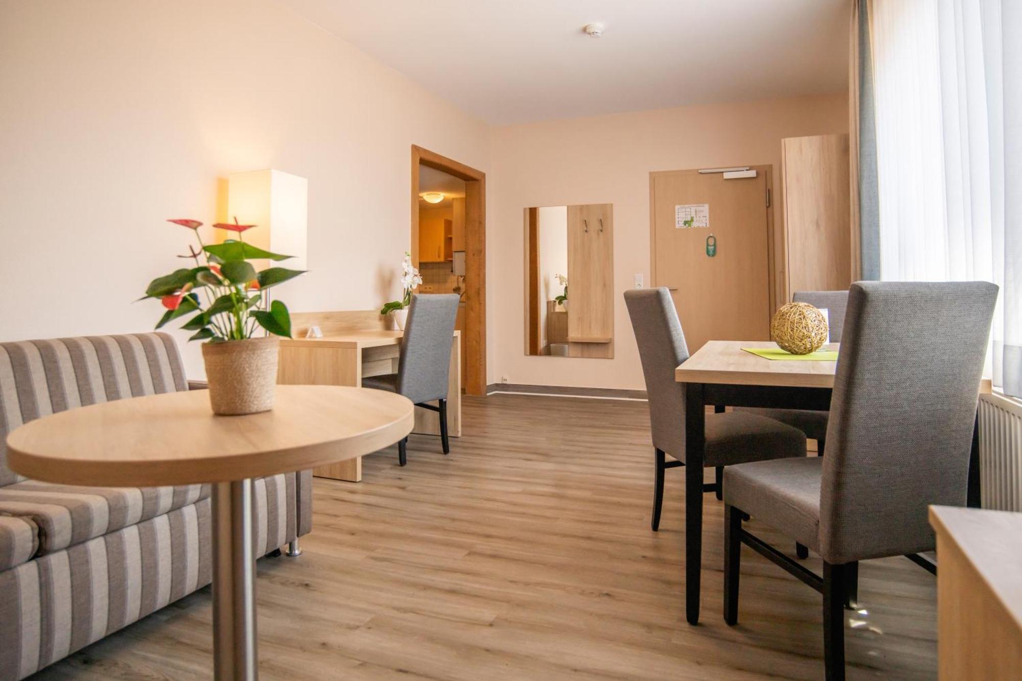 Hotel Garni Zur Alten Post 렘부르흐 외부 사진